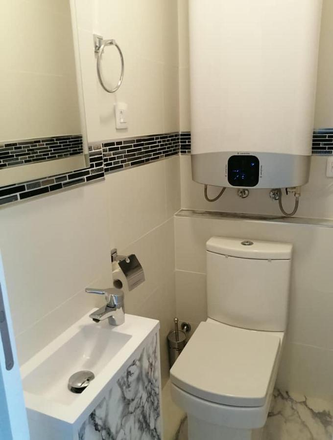 Gemini Apartment San Bartolome Bagian luar foto